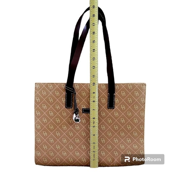 Dooney & Bourke East/West Tote Handbag in Tan/Beige with Brown Leather Straps - Picture 6 of 14